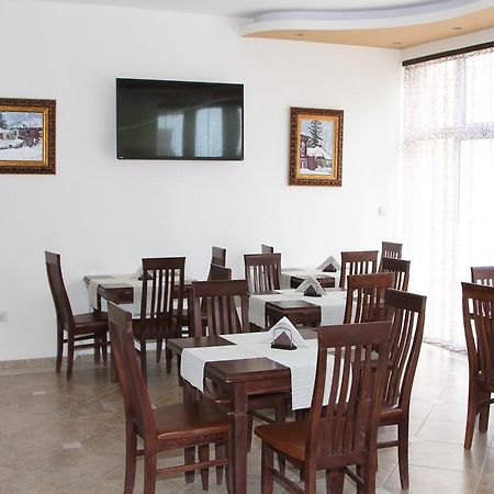 Vlasta Family Hotel Ράβντα Εξωτερικό φωτογραφία