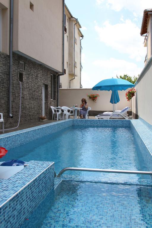 Vlasta Family Hotel Ράβντα Εξωτερικό φωτογραφία