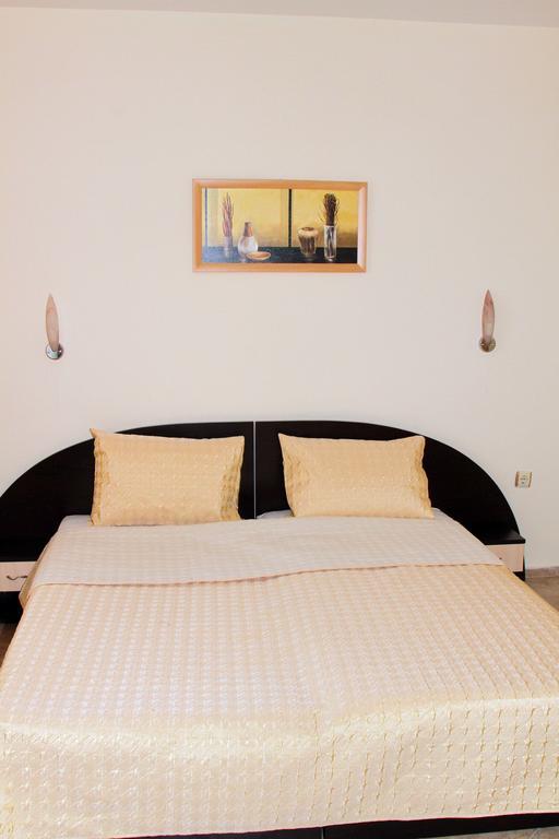 Vlasta Family Hotel Ράβντα Εξωτερικό φωτογραφία