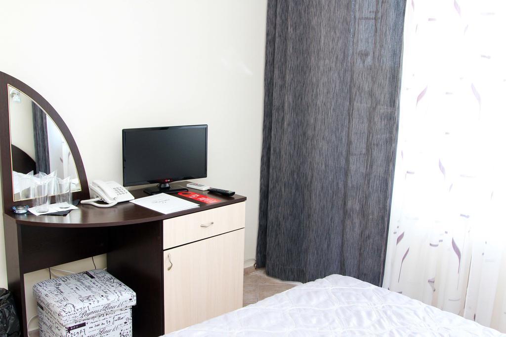Vlasta Family Hotel Ράβντα Εξωτερικό φωτογραφία