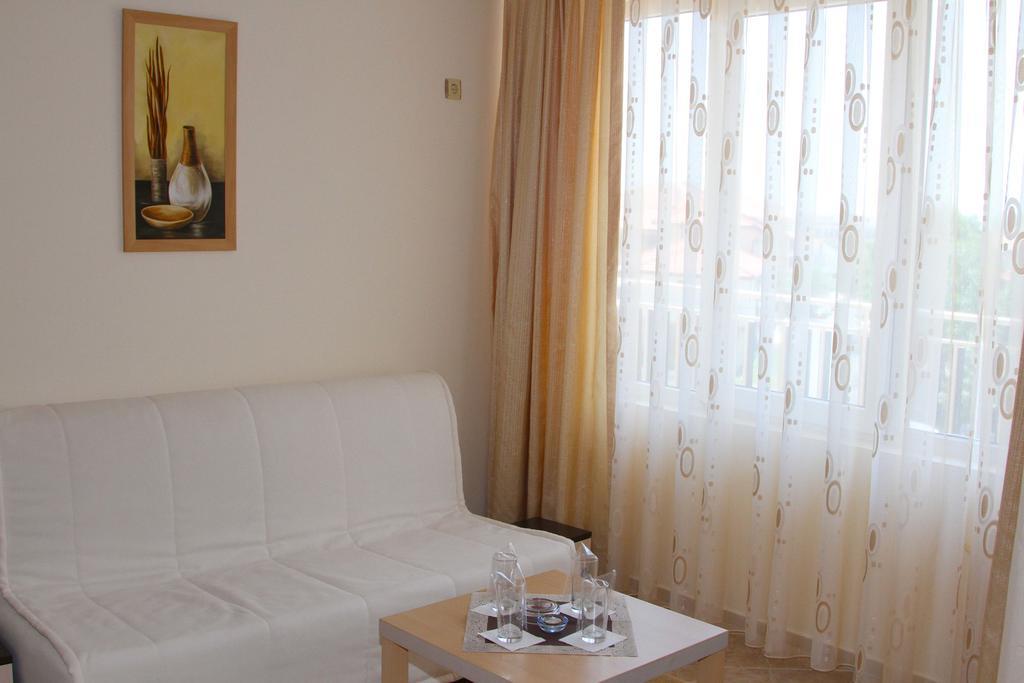 Vlasta Family Hotel Ράβντα Εξωτερικό φωτογραφία