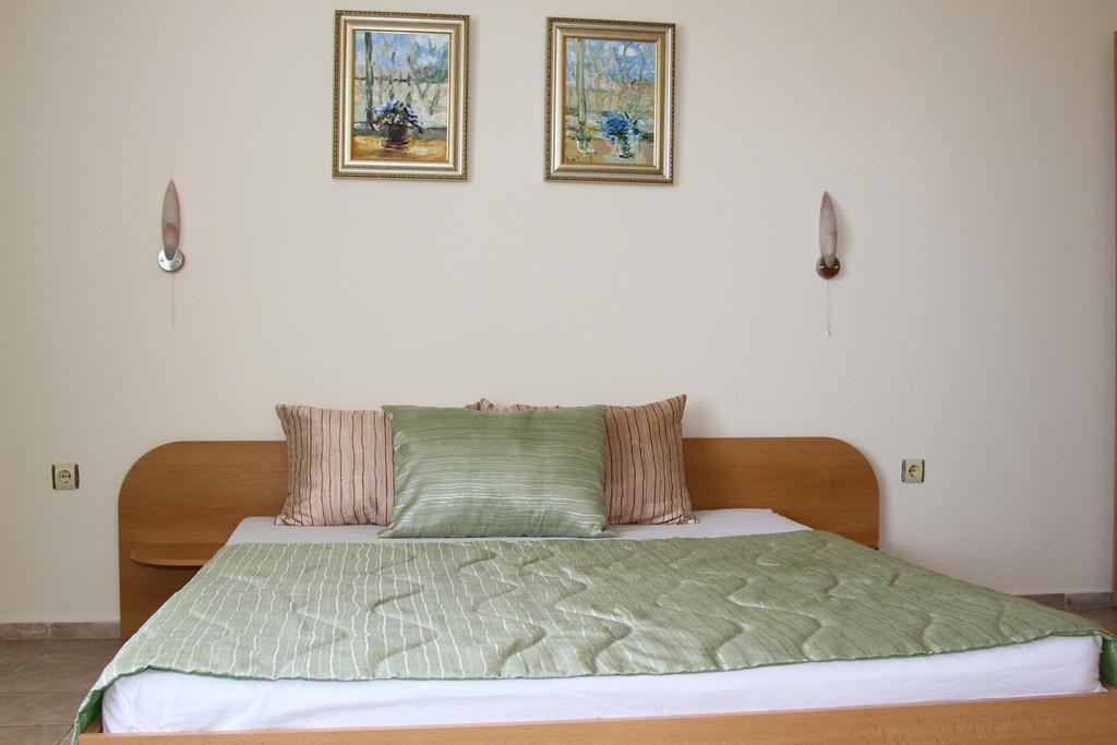Vlasta Family Hotel Ράβντα Εξωτερικό φωτογραφία